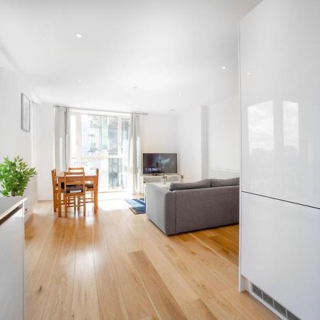 لندن La Creme 1 Bed Apartment - Canning Town المظهر الخارجي الصورة